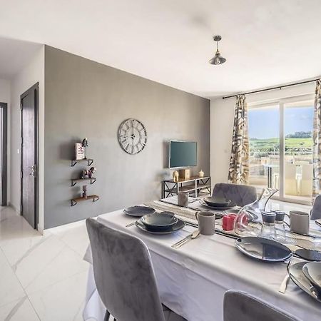 Sunset Bliss Luxury Apartment Сент-Полс-Бей Экстерьер фото